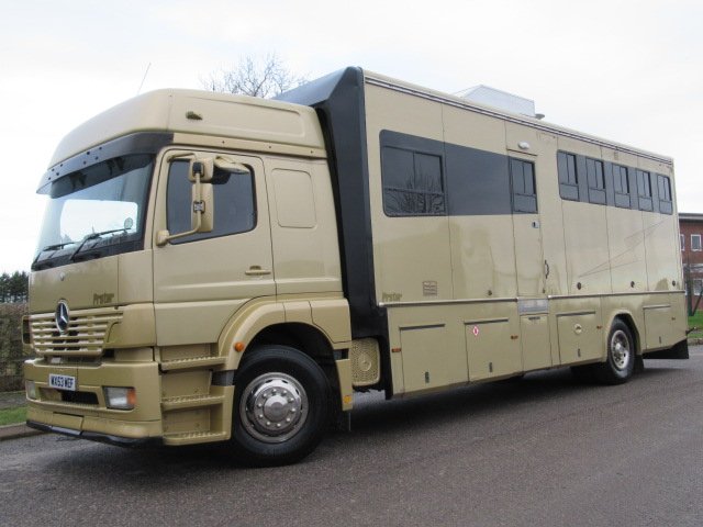 15-502-2004 Model 53 Mercedes Benz Atego 18 Ton Coach Built by Prater coach works. Stalled for 4 with smart living.. sleeping for up to 6 people